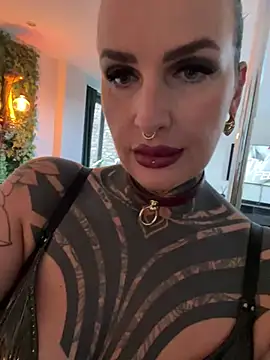 InkedBiitch online show from May 2026 04:59:01 PM