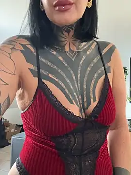 InkedBiitch online show from May 2026 04:43:01 AM
