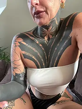 InkedBiitch online show from June 2026 09:04:02 AM