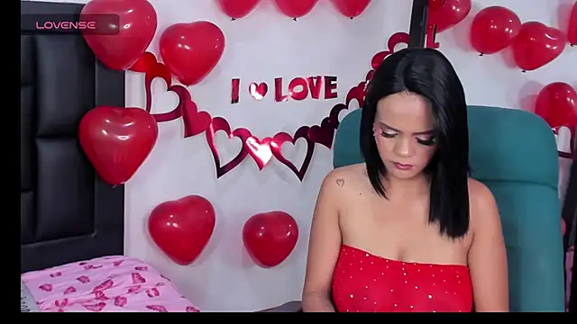 MaiaPetitte  online show from February 2026 12:18:02 AM