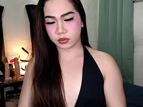 Snapshot of elise_bloom69 chatting on May 2026 05:51:02 PM elise bloom69 online show from May 2026 05:51:02 PM