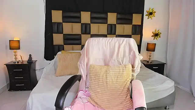 BarbieKano online show from November 2025 11:51:01 PM