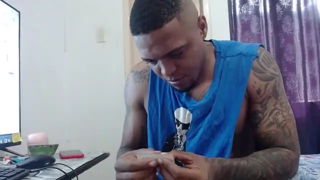 hot and naughty latin online show from November 2025 05:26:01 PM