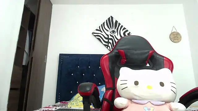 QueenSquirt  online show from January 2026 08:51:02 PM