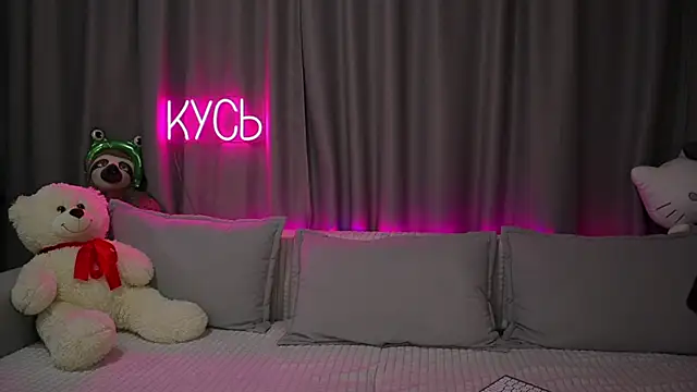  LadyMargo  online show from November 2025 12:19:01 AM