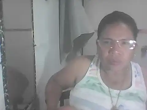 hotwet mama4uxx online show from March 2025 12:22:02 PM