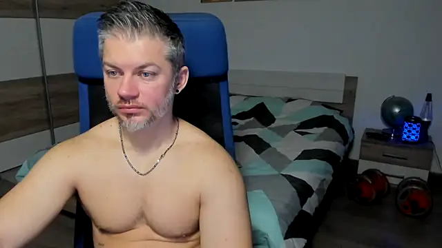 RobbyShawz online show from January 2025 05:08:01 AM