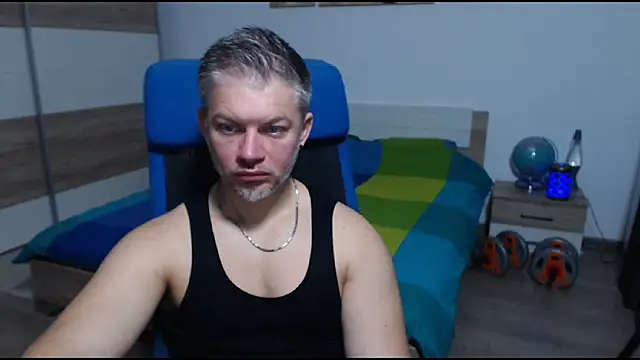 RobbyShawz online show from October 2025 06:43:01 AM