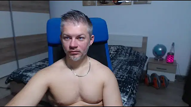 RobbyShawz online show from November 2025 05:51:01 AM