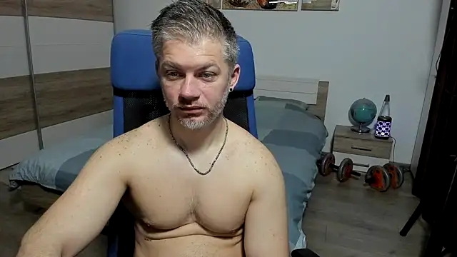 RobbyShawz online show from April 2026 04:21:01 AM