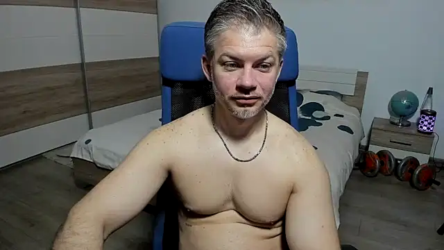 Snapshot of RobbyShawz chatting on April 2026 04:15:01 AM RobbyShawz online show from April 2026 04:15:01 AM