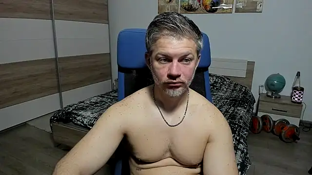 Snapshot of RobbyShawz chatting on May 2026 04:41:02 AM RobbyShawz online show from May 2026 04:41:02 AM