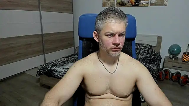 Snapshot of RobbyShawz chatting on May 2026 05:02:01 AM RobbyShawz online show from May 2026 05:02:01 AM