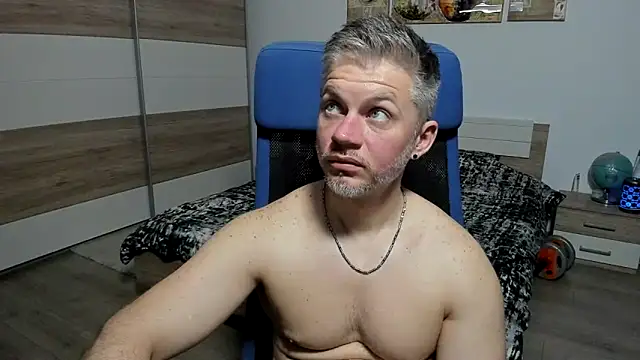 Snapshot of RobbyShawz chatting on May 2026 07:22:02 PM RobbyShawz online show from May 2026 07:22:02 PM