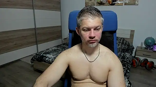 Snapshot of RobbyShawz chatting on May 2026 03:58:02 AM RobbyShawz online show from May 2026 03:58:02 AM