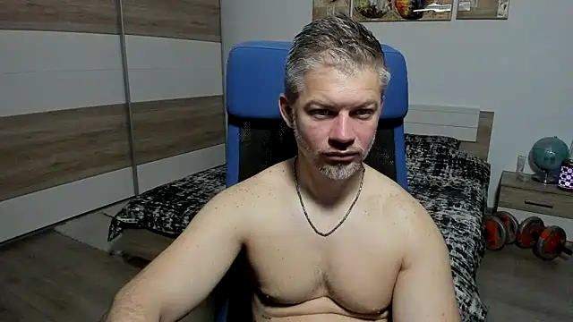 Snapshot of RobbyShawz chatting on May 2026 05:49:01 AM RobbyShawz online show from May 2026 05:49:01 AM