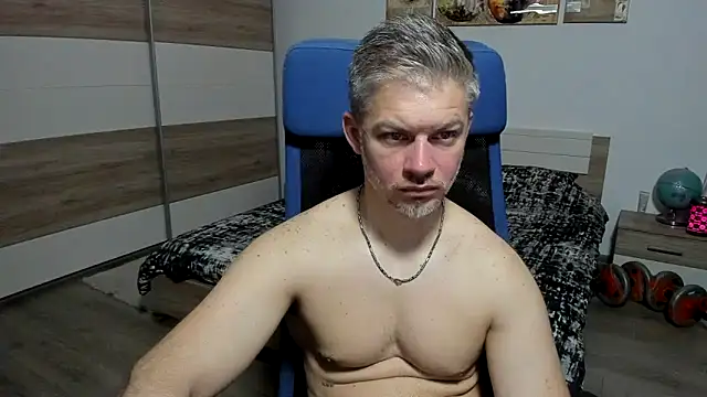 Snapshot of RobbyShawz chatting on May 2026 03:56:01 AM RobbyShawz online show from May 2026 03:56:01 AM