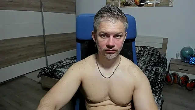 Snapshot of RobbyShawz chatting on May 2026 03:57:01 AM RobbyShawz online show from May 2026 03:57:01 AM