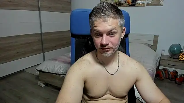 Snapshot of RobbyShawz chatting on May 2026 03:56:02 AM RobbyShawz online show from May 2026 03:56:02 AM