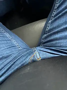 Cezar993 online show from January 2025 01:47:01 PM