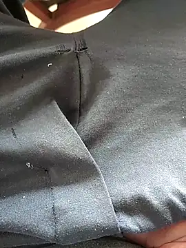 Snapshot of encantajpdo chatting on October 2025 06:27:02 PM encantajpdo online show from October 2025 06:27:02 PM