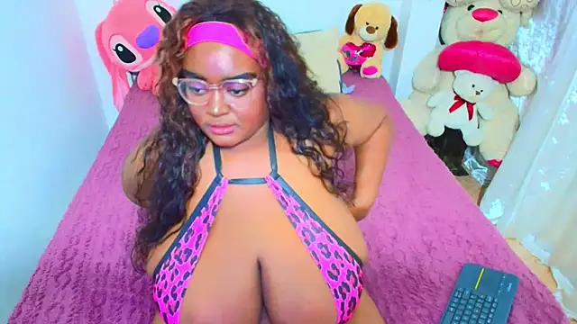 godessQQQ online show from June 2026 07:19:02 PM