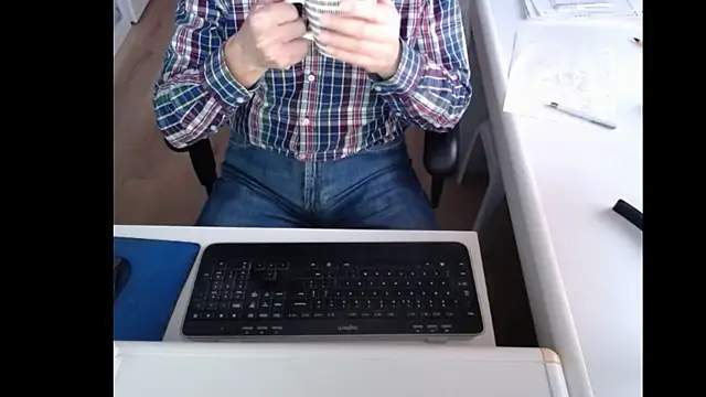 Snapshot of dutchpornking chatting on January 2025 07:53:02 AM dutchpornking online show from January 2025 07:53:02 AM