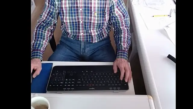 Snapshot of dutchpornking chatting on January 2025 08:51:01 AM dutchpornking online show from January 2025 08:51:01 AM
