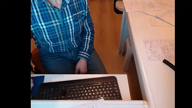 Snapshot of dutchpornking chatting on February 2025 06:45:01 PM dutchpornking online show from February 2025 06:45:01 PM