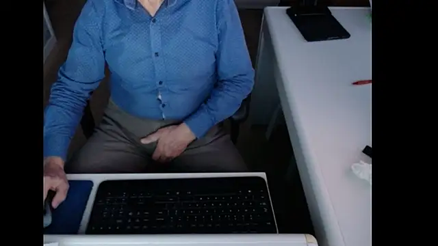 dutchpornking online show from December 2025 07:50:02 AM