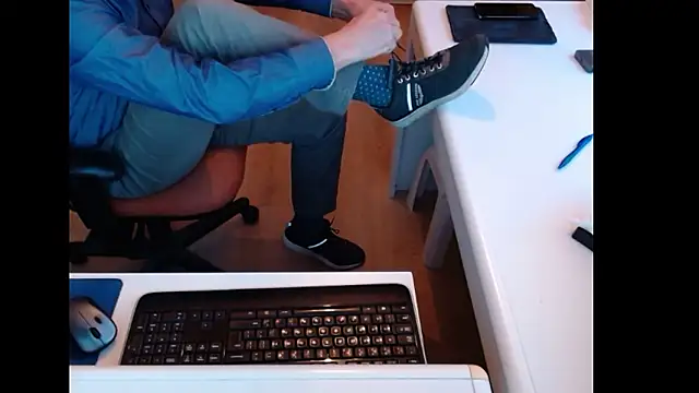 dutchpornking online show from March 2026 07:15:01 AM