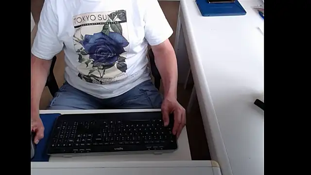 Snapshot of dutchpornking chatting on June 2026 07:06:02 AM dutchpornking online show from June 2026 07:06:02 AM