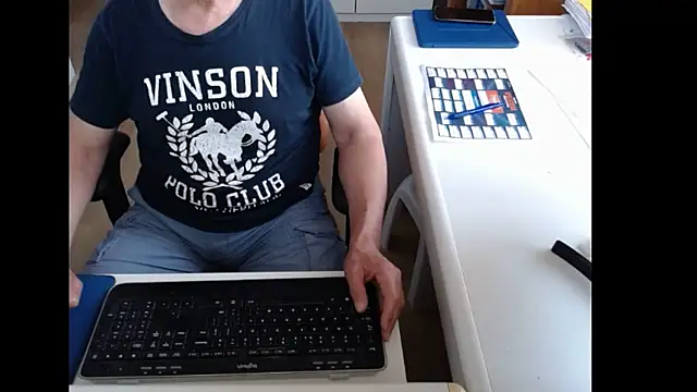 Snapshot of dutchpornking chatting on June 2026 06:21:02 AM dutchpornking online show from June 2026 06:21:02 AM