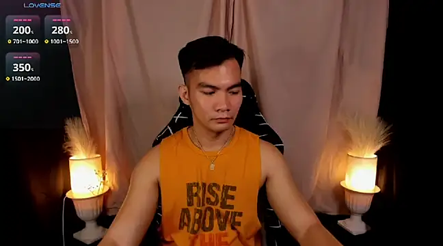 Snapshot of 000batman000 chatting on February 2025 01:33:01 PM 000batman000 online show from February 2025 01:33:01 PM