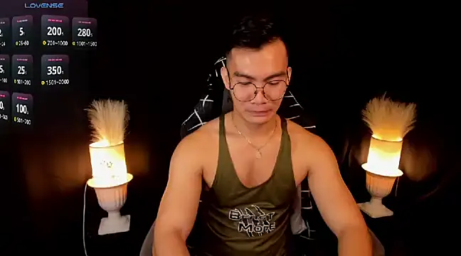 Snapshot of 000batman000 chatting on March 2025 02:25:01 AM 000batman000 online show from March 2025 02:25:01 AM