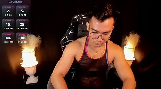 Snapshot of 000batman000 chatting on March 2025 03:54:02 AM 000batman000 online show from March 2025 03:54:02 AM