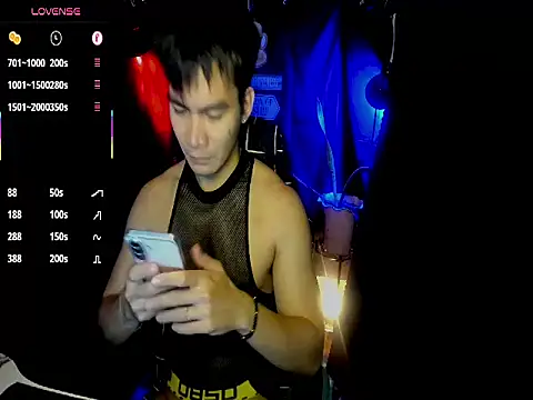 Snapshot of 000batman000 chatting on February 2026 06:55:02 AM 000batman000 online show from February 2026 06:55:02 AM