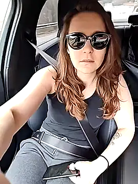 Tinas5 online show from March 2026 01:06:02 PM