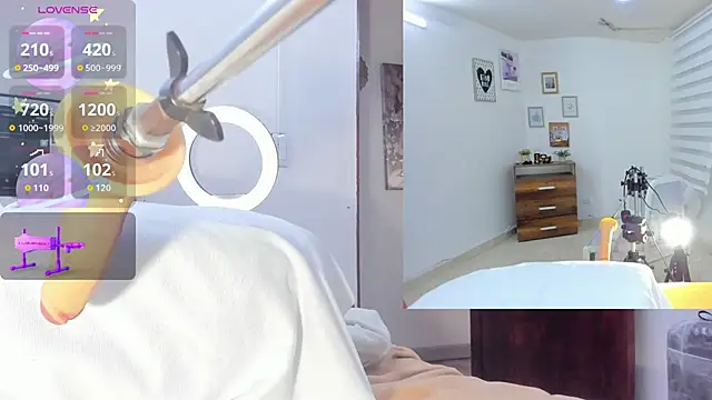 sofi velez online show from September 2025 05:16:02 PM