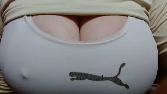 AnnyelinnaLove online show from December 2024 01:24:01 AM