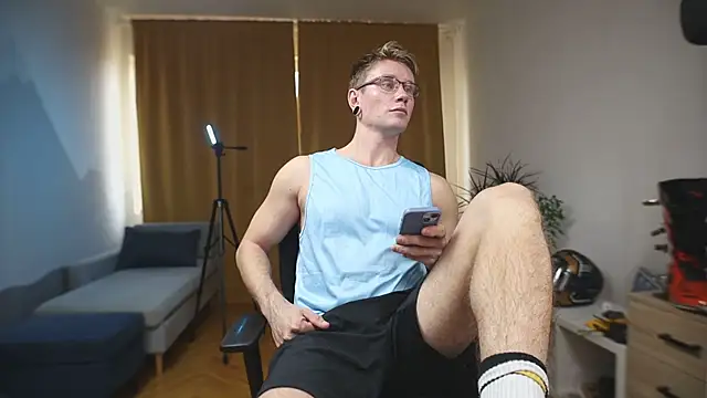 kevin-park online show from October 2025 11:44:01 AM