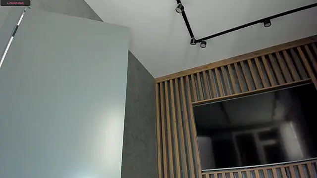 Kimmy sunn online show from April 2026 06:45:01 PM