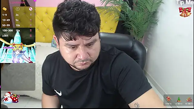 Snapshot of oso_dirty_ chatting on December 2024 05:26:02 PM oso dirty  online show from December 2024 05:26:02 PM