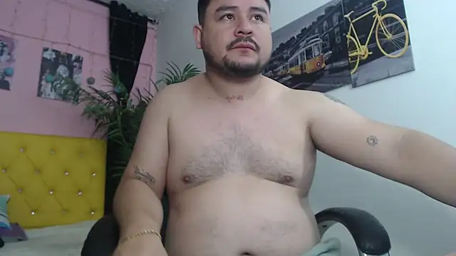 Snapshot of oso_dirty_ chatting on February 2025 05:26:02 PM oso dirty  online show from February 2025 05:26:02 PM