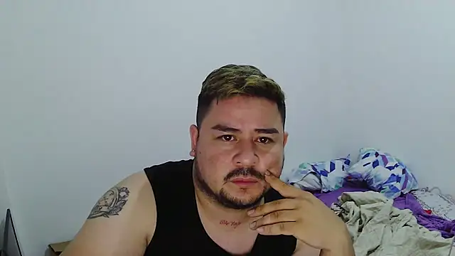 Snapshot of oso_dirty_ chatting on September 2025 04:06:02 PM oso dirty  online show from September 2025 04:06:02 PM