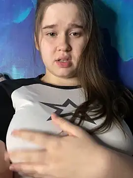 Snapshot of HornyGirlH chatting on January 2025 12:37:02 AM HornyGirlH online show from January 2025 12:37:02 AM