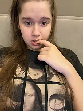 HornyGirlH online show from July 2026 12:04:01 AM