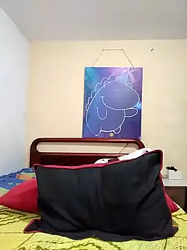 Snapshot of iamemmablake chatting on December 2024 08:49:02 PM iamemmablake online show from December 2024 08:49:02 PM