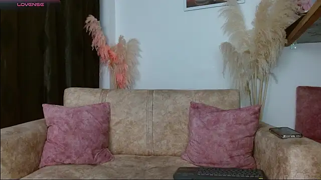 veronica villalba online show from March 2026 05:44:01 AM