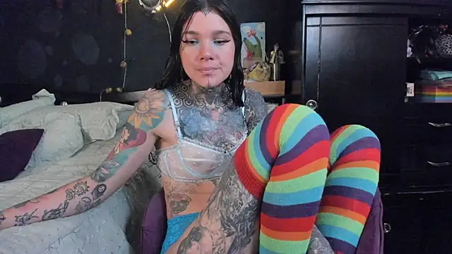 Snapshot of Lilmarieee chatting on November 2025 03:56:01 PM Lilmarieee online show from November 2025 03:56:01 PM